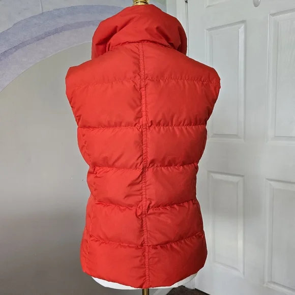 J Crew | Small | Orange Puffer Vest With Hidden Snaps & Zippers - Picture 3 of 11